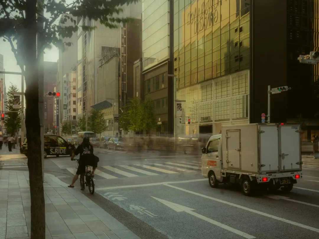 海口五金贸易公司解析建筑五金配件选型与施工质量保障要点